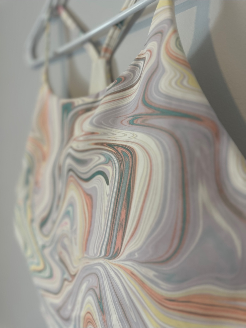 Old Navy PowerSoft Marble Print Racerback Tank – Pastel Workout Top (XL) - Picture 3 of 8